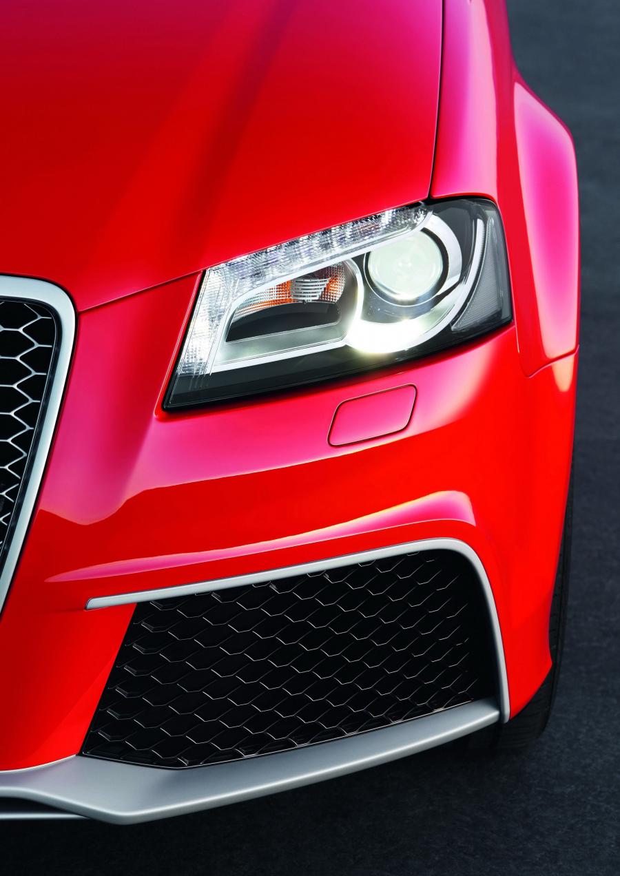 Детали экстерьера Audi RS3 Sportback (8PA) 2011 года  (WW) (фото 21 из 45)